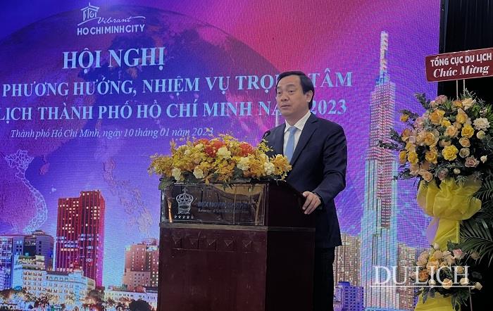 Tổng cục trưởng TCDL Nguyễn Trùng Khánh phát biểu đóng góp, đề xuất ý kiến tại hội nghị